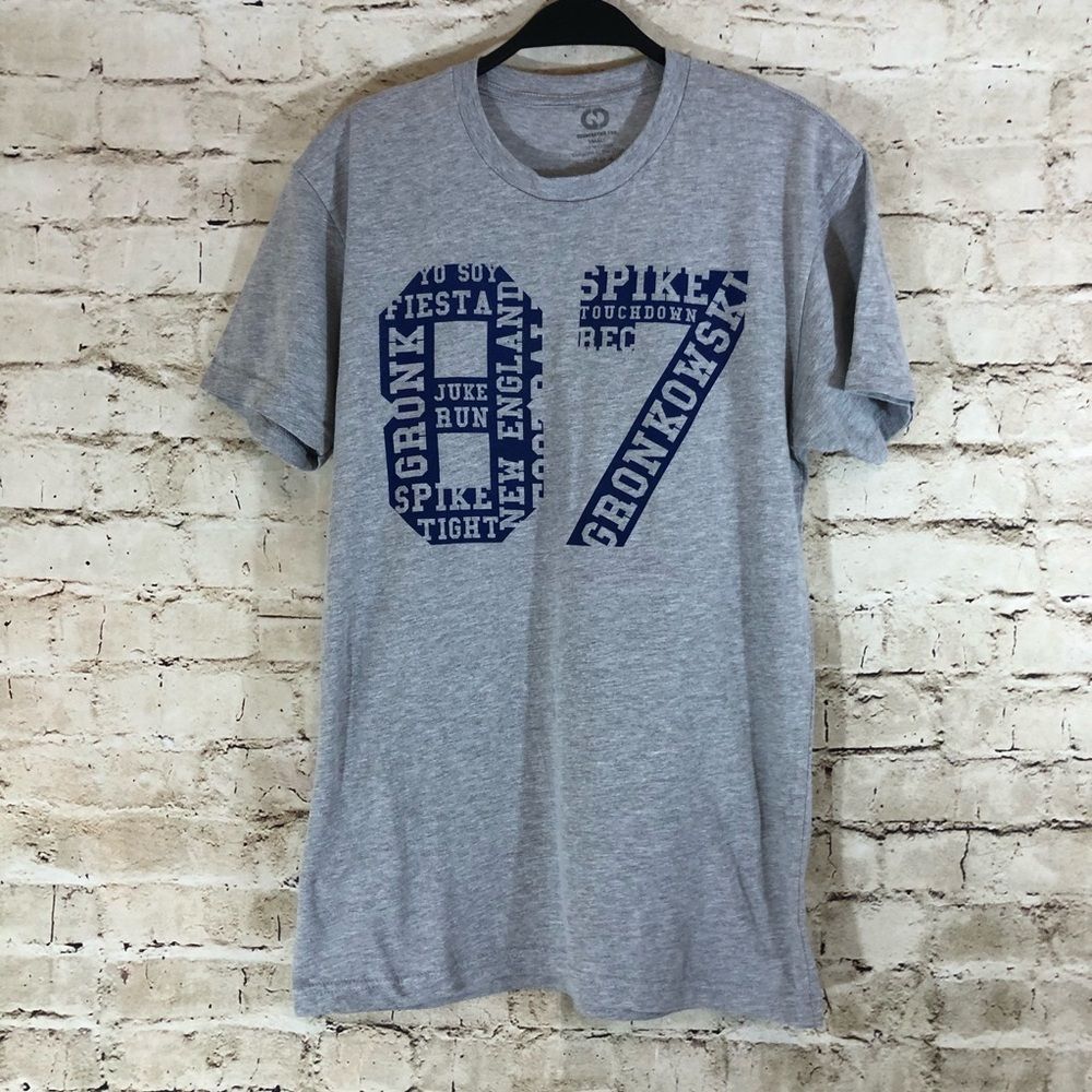 NWOT gronknation Gray short sleeve t-shirt small